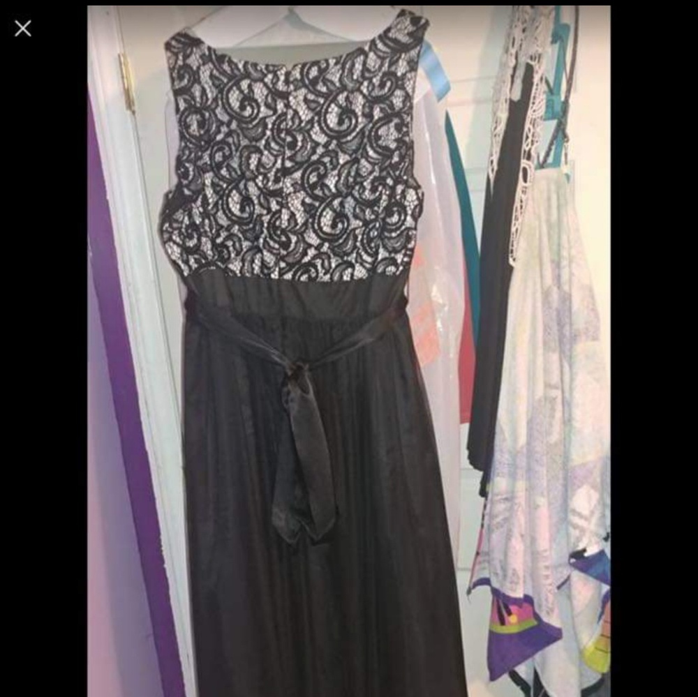 David's Bridal Formal gown!!!! - Picture 4 of 6